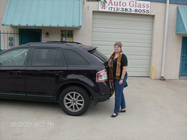 Ford Edge 2007 Rear Right Door Glass Replace -  Beth Ray