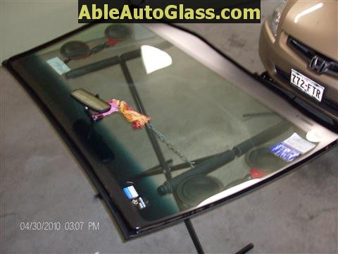 How to install windshield wipers on 2003 honda accord