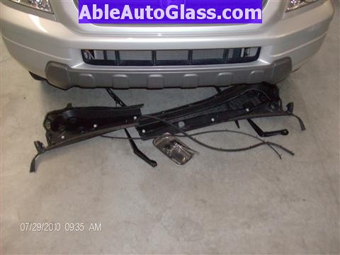 Honda Pilot 2003-2008 Windshield Replace - Cowl and Wipers Removed