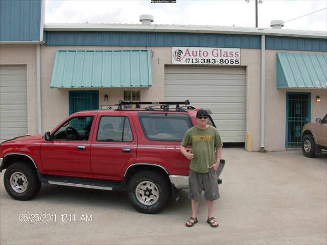 Toyota 4Runner 1995 Back Window Replaced - Leif Hunter