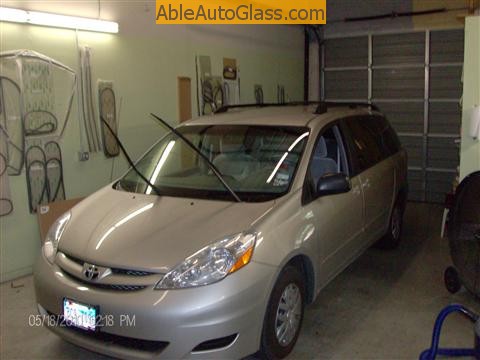 Toyota Sienna Windshield Replace - all complete