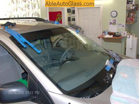 Toyota Sienna Windshield Replace - windshield installed