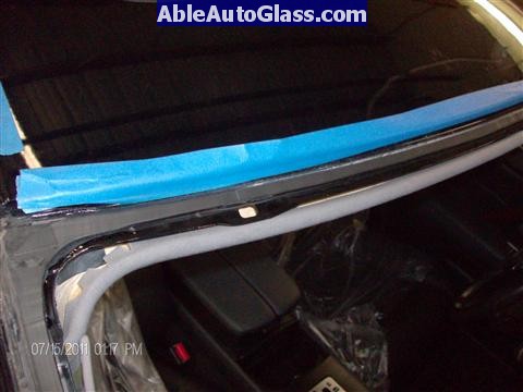 Acura RL 2005-2008 Windshield Replaced - before trimmin