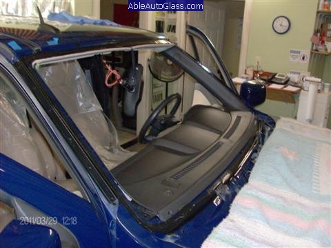 Chevy Colorado 2004-2011 Windshield Replacement - All Primed to Prevent Future Rust