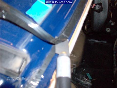 Chevy Colorado 2004-2011 Windshield Replacement - Reduces Scratches on Pinchweld