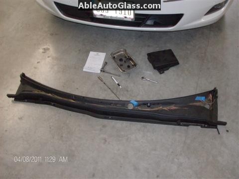 Hyundai Genesis 2011 - Cowl and Wipers Removed