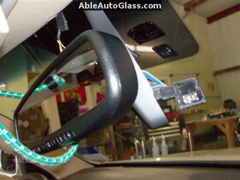 Hyundai Genesis 2011 Windshield - Do Not Disconnect Rear View Mirror