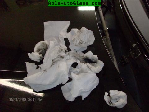Jeep Patriot 2007-2011 Windshield - Replacement - Dirty Towels from Cleaning Pinchweld