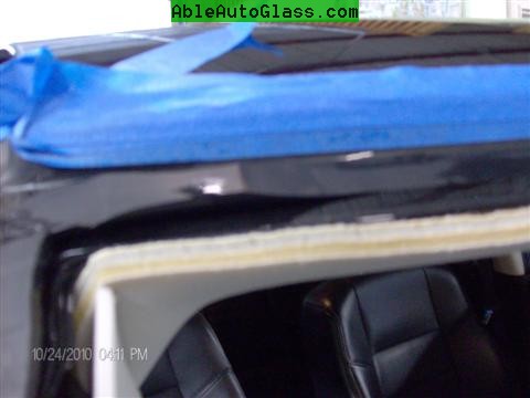 Jeep Patriot 2007-2011 Windshield - Replacement - Trimmed On Right and Not On Left