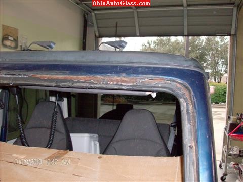 Jeep Wrangler Windshield Opening - Rust - Wow