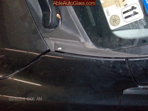 Lexus IS 250 2008 Windshield Replace - A-pillar Molding - Sun Damaged
