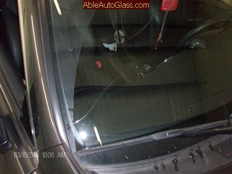 Lexus IS 250 2008 Windshield Replace - crack lower right corner