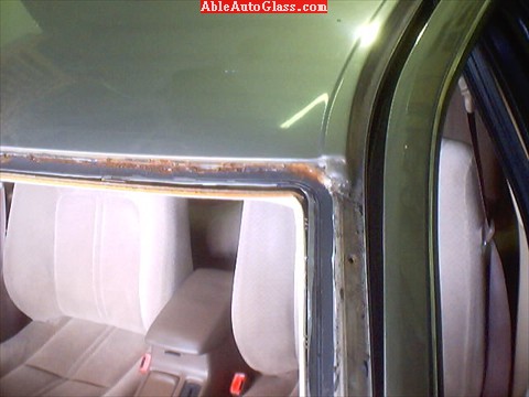 Toyota Camry 2000 Windshield Opening - Rust