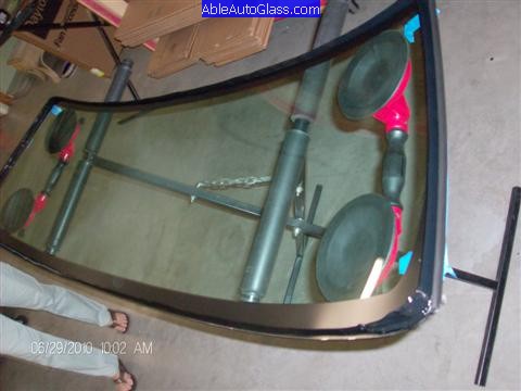 Toyota FJ Cruiser 07-10 Windshield Replacement 1 Hour SDAT Adco Titan Pro 1 Applied to Windshileld with only 1 Joint