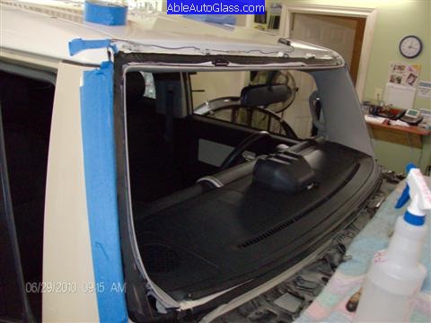 Toyota FJ Cruiser 07-10 Windshield Replacement All Primed to Prevent Rust