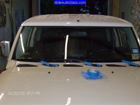 Toyota FJ Cruiser 07-10 Windshield Replacement Tag Wipers and Mark Placement