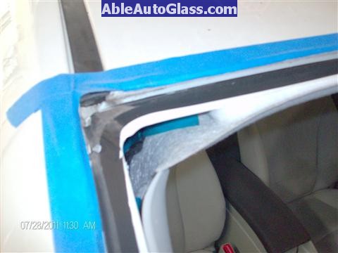 Toyota Prius 2010-2011 Windshield Replaced - after trimming