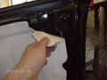 Chevy Equinox 2005-2009 Front Door Auto Glass Replacement - Releasing Weather Barrier