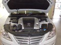 Hyundai Genesis 2011 Windshield Replace - View Under Hood